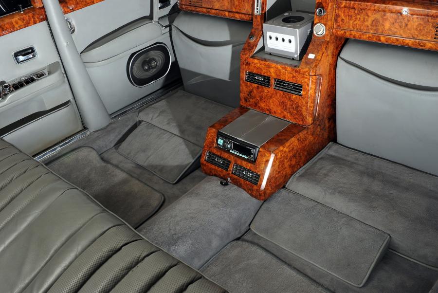  Mercedes-Benz 600 Pullman Limousine 1973 года  (фото 11 из 18)